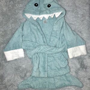 Baby Aspen Shark Robe SZ 0-9 Months NWOT